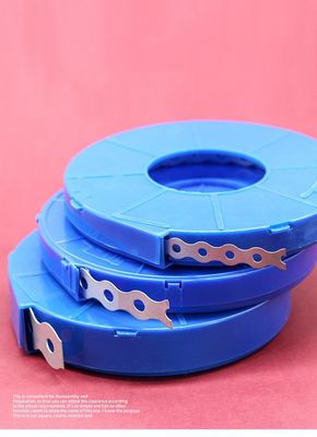 Wärmebeständige Montage mit weißem Stahlband und langlebiger Kunststoffpulveroberfläche 12 mm 17 mm Breite Festband