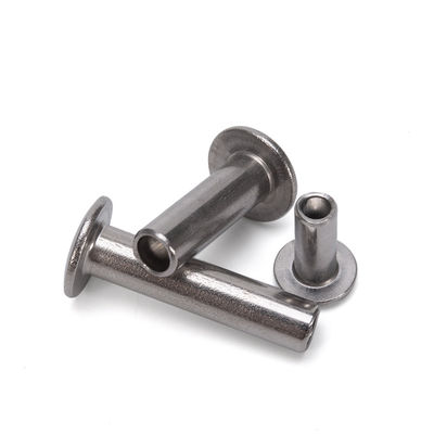 Nicht beschichtet, helles Halbrohrförmiges, aus Edelstahl geformtes Hohlrivet mit individuell angepasstem Flachkopf und DIN-Standard in M2.5-M6.3