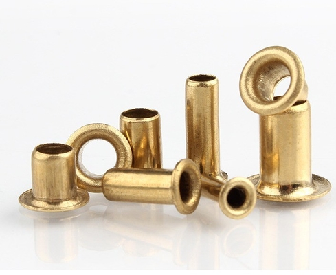 ISO-Standard Messing Rundkopf Kupferniete für robuste Konstruktion und kundenspezifisches Design