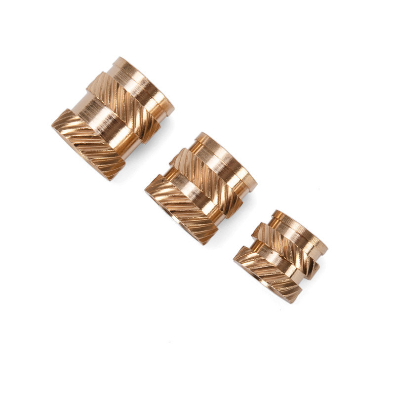 CNC-Dreh- und Spritzgießmaschinen M4 Knurling Messing-Gewinde-Insertion Daumen-Nuss mit Zink-Flake-beschichtetem Finish